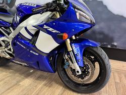 2001 Yamaha YZF-R1 BLUE
