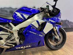 2001 Yamaha YZF-R1 BLUE
