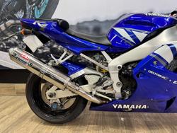 2001 Yamaha YZF-R1 BLUE