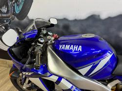 2001 Yamaha YZF-R1 BLUE