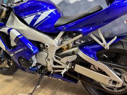 2001 Yamaha YZF-R1 BLUE
