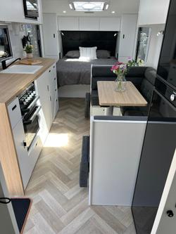 2025 Olympic Javelin X8 21'