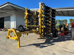 0 SERAFIN ULTISOW NARROW FOLD SINGLE DISC SEEDER NEW YELLOW