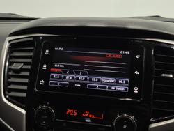 2021 Mitsubishi Triton GLX-R MR MY22 4X4 Dual Range White