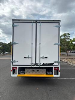 2025 Isuzu N Series NNR 45-150 Vanpack
