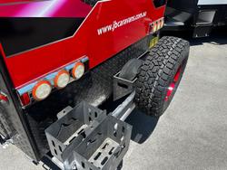 2019 JB Caravans Gator X 17'10 Single Axle Cafe Dinette