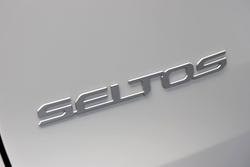 2025 Kia Seltos GT-Line SP2 PE MY26 AWD Clear White with Fusion Black Roof