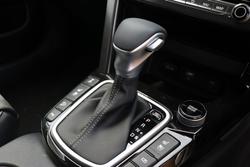 2025 Kia Seltos GT-Line SP2 PE MY26 AWD Clear White with Fusion Black Roof