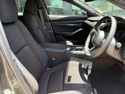 2025 Mazda 3 G20 Evolve