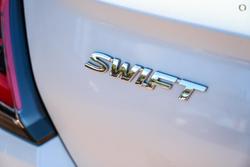 2025 Suzuki Swift Hybrid UZ Pure White