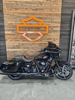 Harley-Davidson Street Glide 117 (flhx)