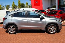 2017 Honda HR-V VTi-S