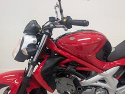 2009 Suzuki SFV650 GLADIUS Red