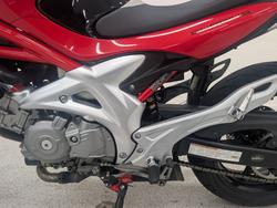 2009 Suzuki SFV650 GLADIUS Red