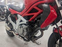 2009 Suzuki SFV650 GLADIUS Red
