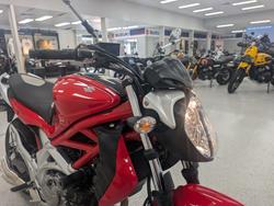 2009 Suzuki SFV650 GLADIUS Red