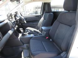 2025 Mitsubishi Triton GLX