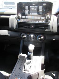 2025 Mitsubishi Triton GLX