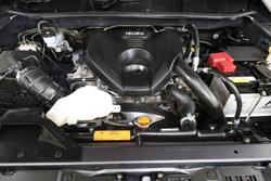 2022 Isuzu MU-X LS-M