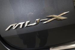 2022 Isuzu MU-X LS-M