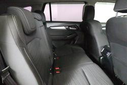 2022 Isuzu MU-X LS-M