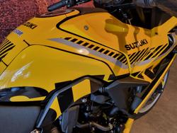 2025 Suzuki GSX-8R GSX-R Yellow