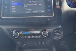 2019 Toyota Hilux SR5