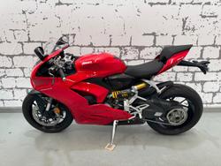 2022 Ducati Panigale V2 Panigale Red