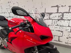 2022 Ducati Panigale V2 Panigale Red