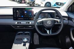 2025 MG MGS5 EV Essence 62