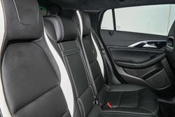 2016 INFINITI Q30 Sport Premium