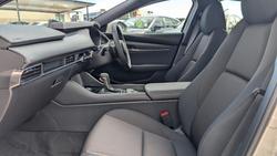 2025 Mazda 3 G20 Evolve