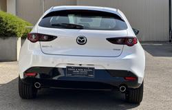 2025 Mazda 3 G25 Evolve SP