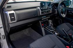 2025 Mitsubishi Triton GLS