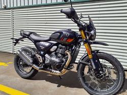 2025 Triumph Scrambler 400 XC Scrambler Grey
