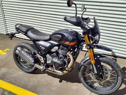 2025 Triumph Scrambler 400 XC Scrambler Grey