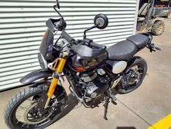 2025 Triumph Scrambler 400 XC Scrambler Grey