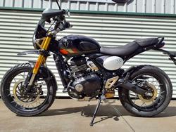 2025 Triumph Scrambler 400 XC Scrambler Grey