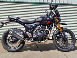 2026 Triumph Scrambler 400 XC Scrambler Grey
