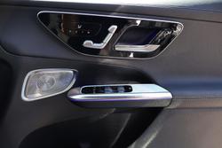 2025 Mercedes-Benz GLC-Class GLC300