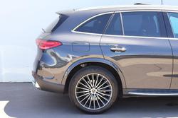 2025 Mercedes-Benz GLC-Class GLC300