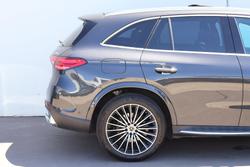 2025 Mercedes-Benz GLC-Class GLC300