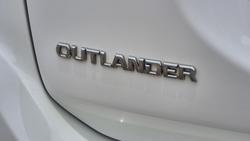 2018 Mitsubishi Outlander LS