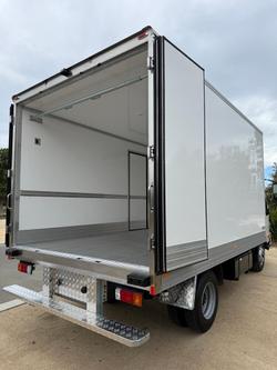 2025 Hino 300 Series 921