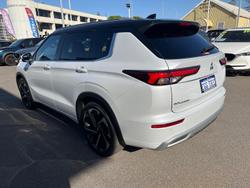 2023 Mitsubishi Outlander Exceed Tourer