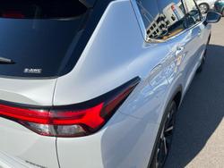 2023 Mitsubishi Outlander Exceed Tourer