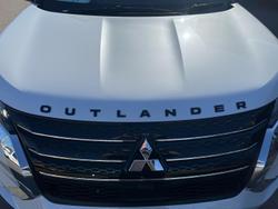 2023 Mitsubishi Outlander Exceed Tourer