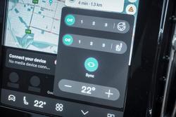 2025 Volvo XC40 Ultra B4 Bright