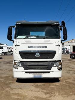 2020 Diamond Reo (Sinotruck) 6X4 Prime Mover