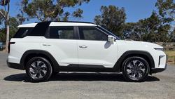 2025 KGM Torres Hybrid K30